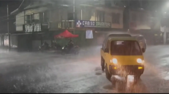 Philippines tuyên bố tình trạng khẩn cấp vì bão